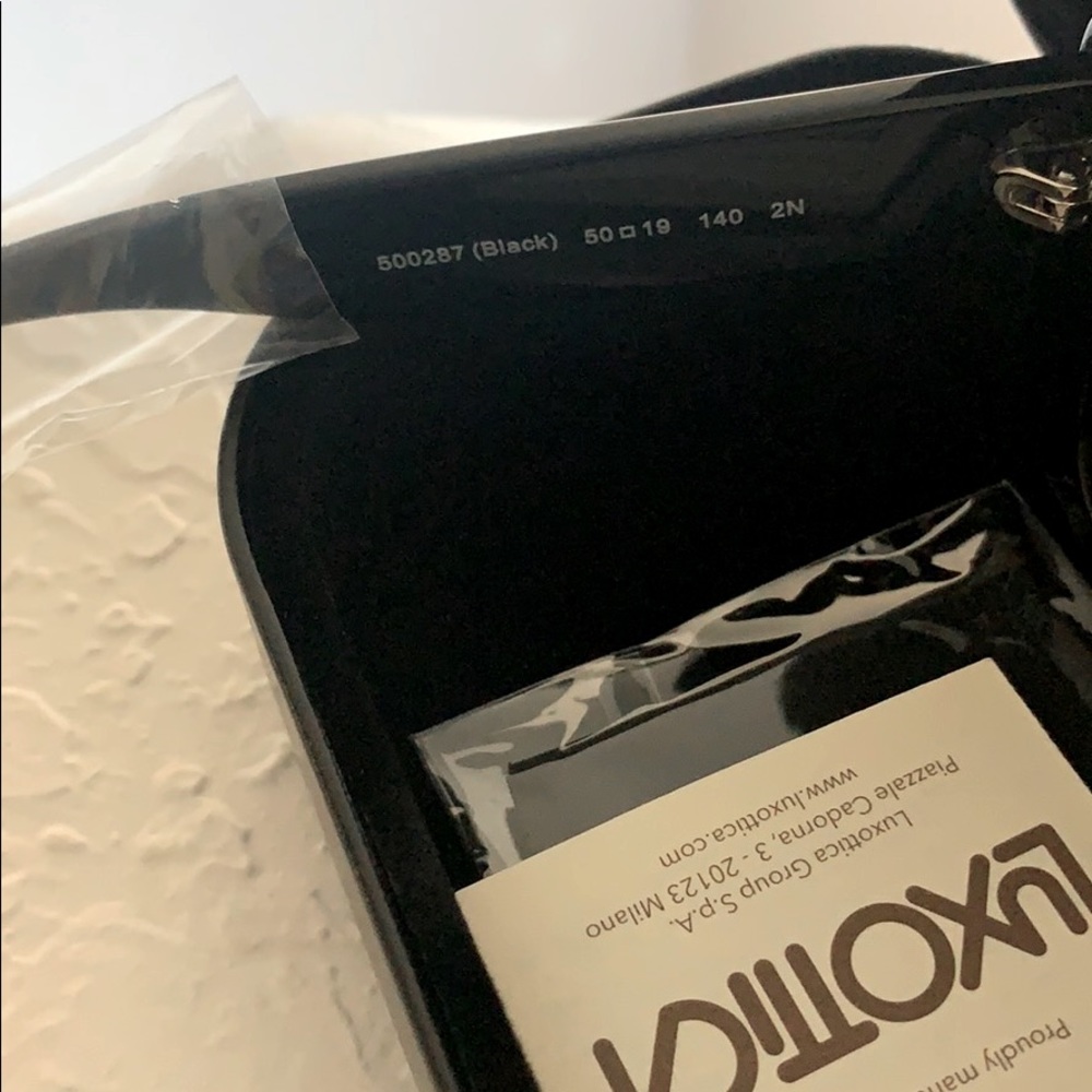 Coach Sunglasses 😎 - Picture 6 of 6